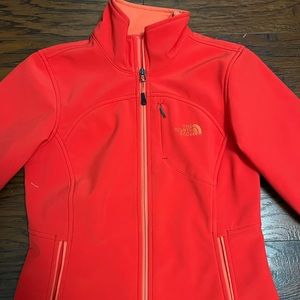 SOLD Like new Northface Women’s jacket